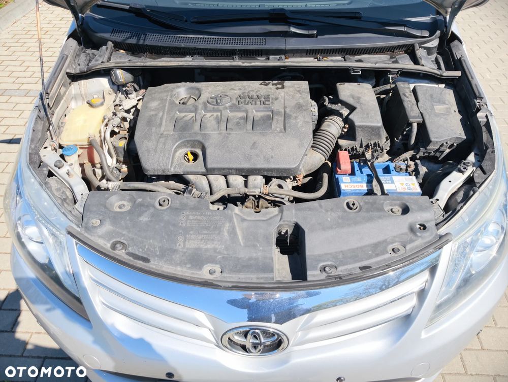 Toyota Avensis 1.8 Active MS - 14