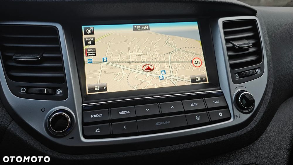 Hyundai Tucson blue 1.6 GDi 2WD Navi - 9