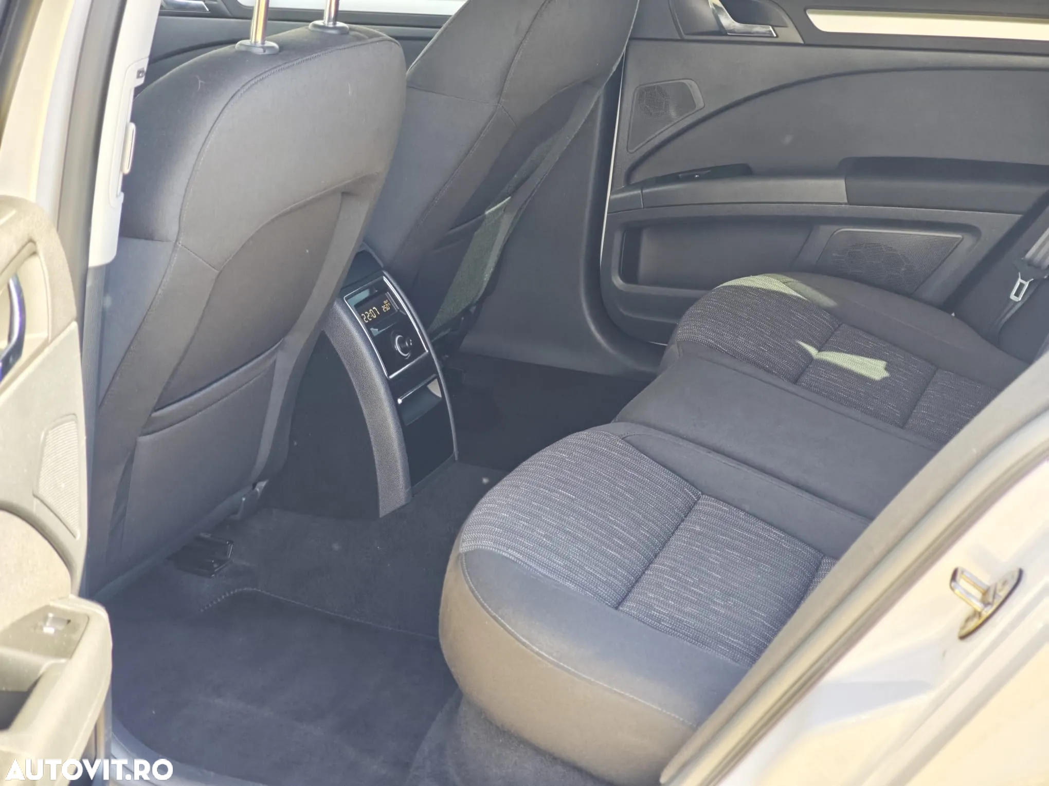 Skoda Superb 2.0 TDI DSG Elegance - 5