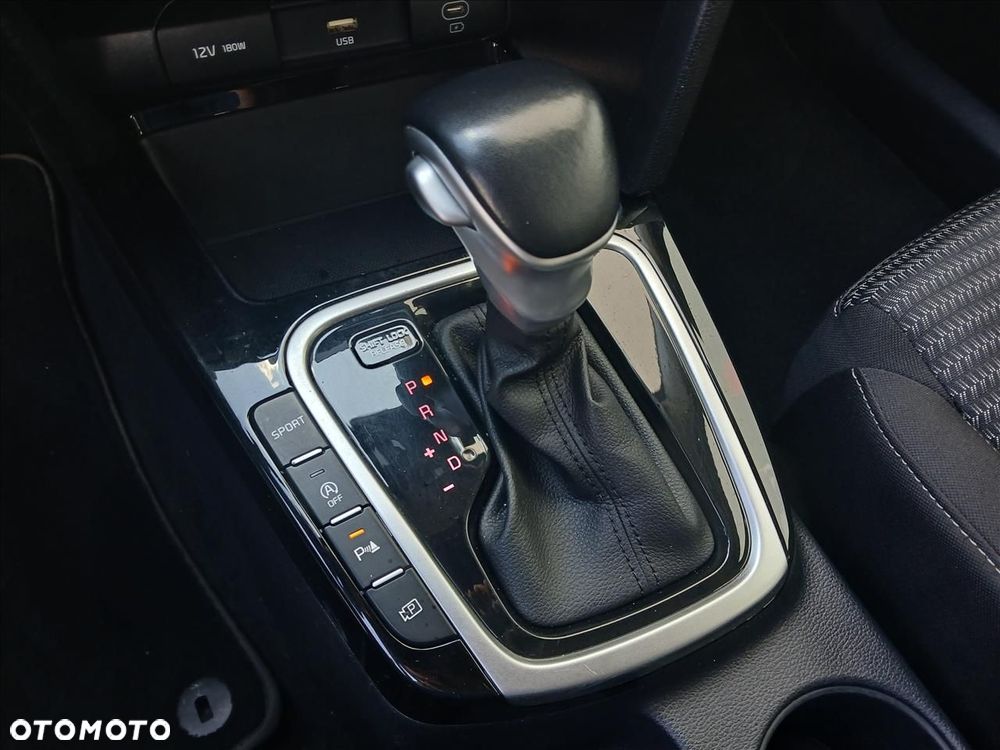 Kia Ceed 1.5 T-GDI M DCT - 17