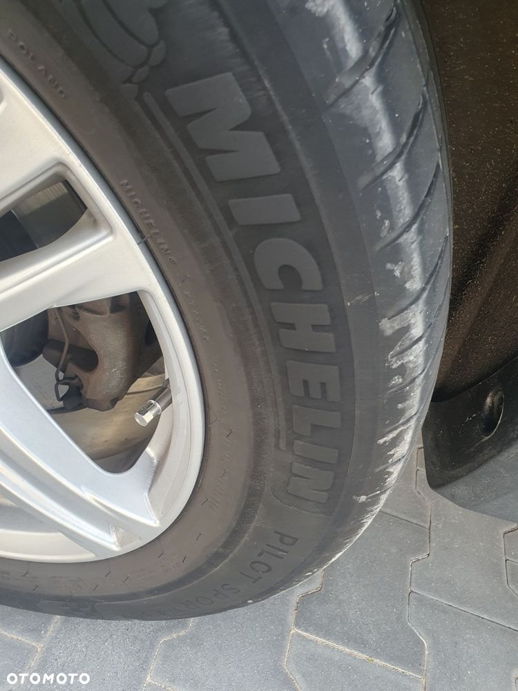 Volvo XC 90 - 30