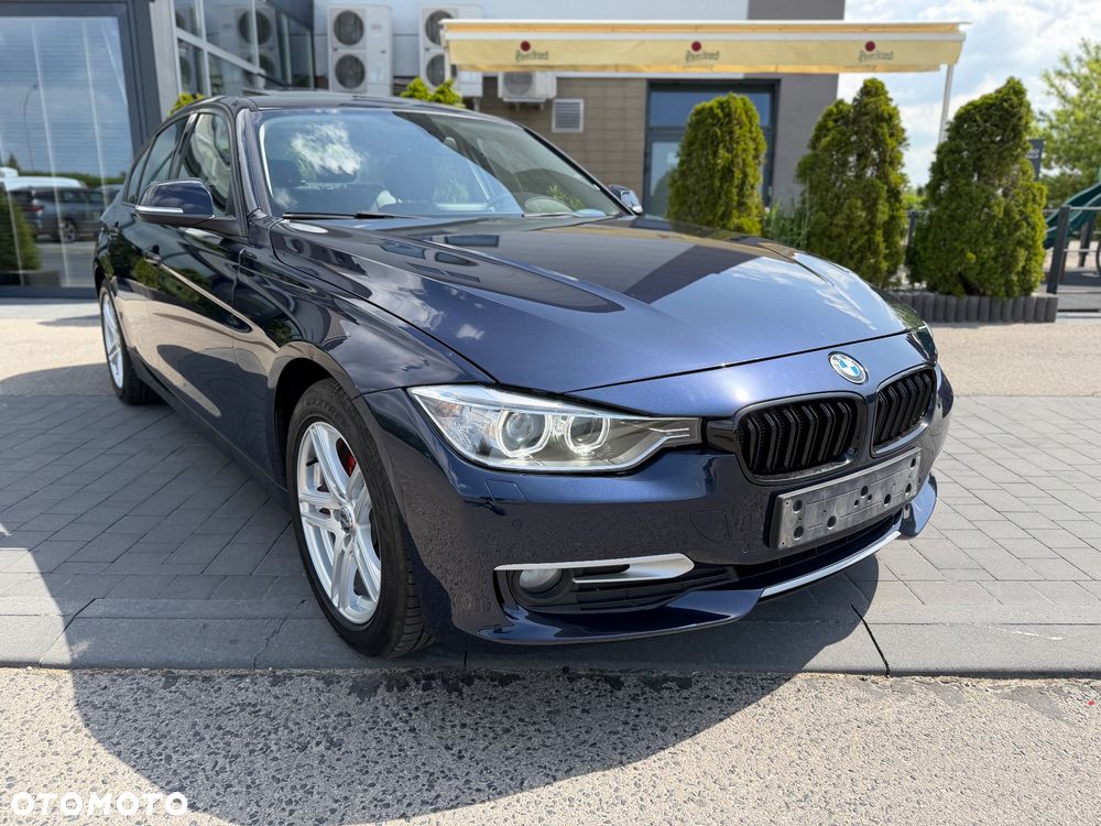 BMW Seria 3 320d xDrive Luxury Line - 2