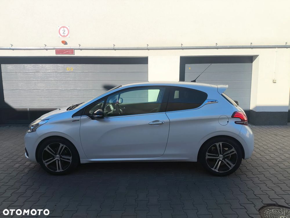 Peugeot 208 1.2 PureTech Allure S&S - 18