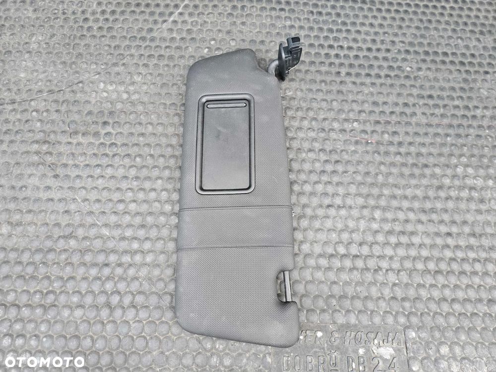Daszek Słonecznik 8K0857551 8K0857552 Czarne S-Line Oslona Przeciwsloneczna Haczyk Lewa Prawa AUDI A4 B8 - 8