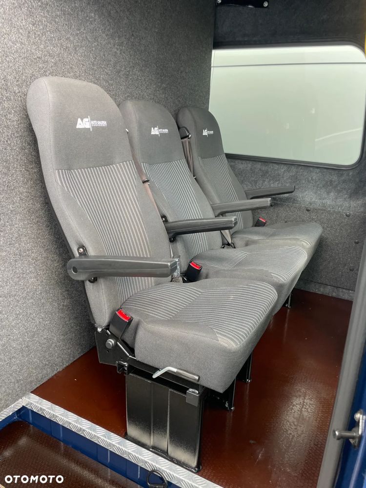 Ford Transit 350 L4 RWD Trend - 5