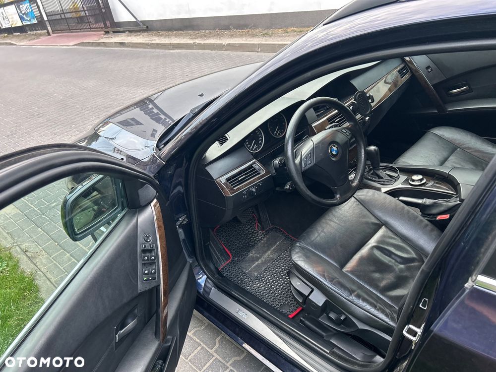 BMW Seria 5 525d - 3