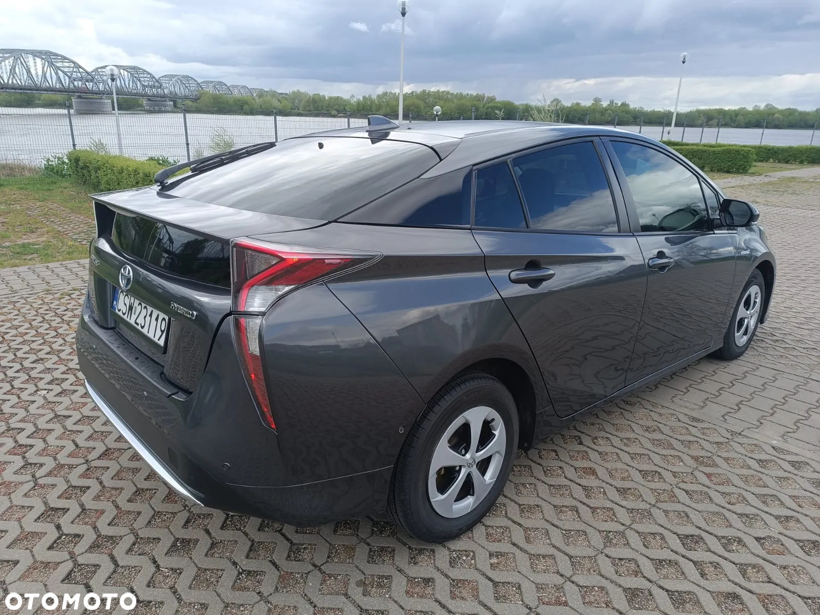 Toyota Prius - 8
