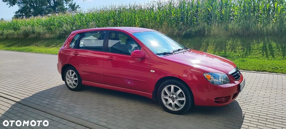 Kia Cerato - 5