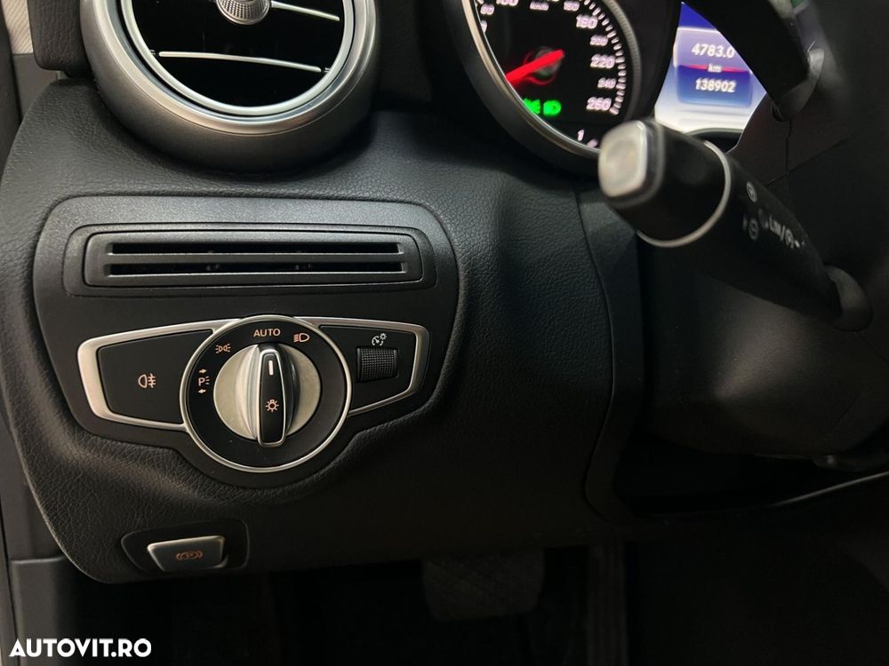 Mercedes-Benz C 220 d 4MATIC 9G-TRONIC - 28