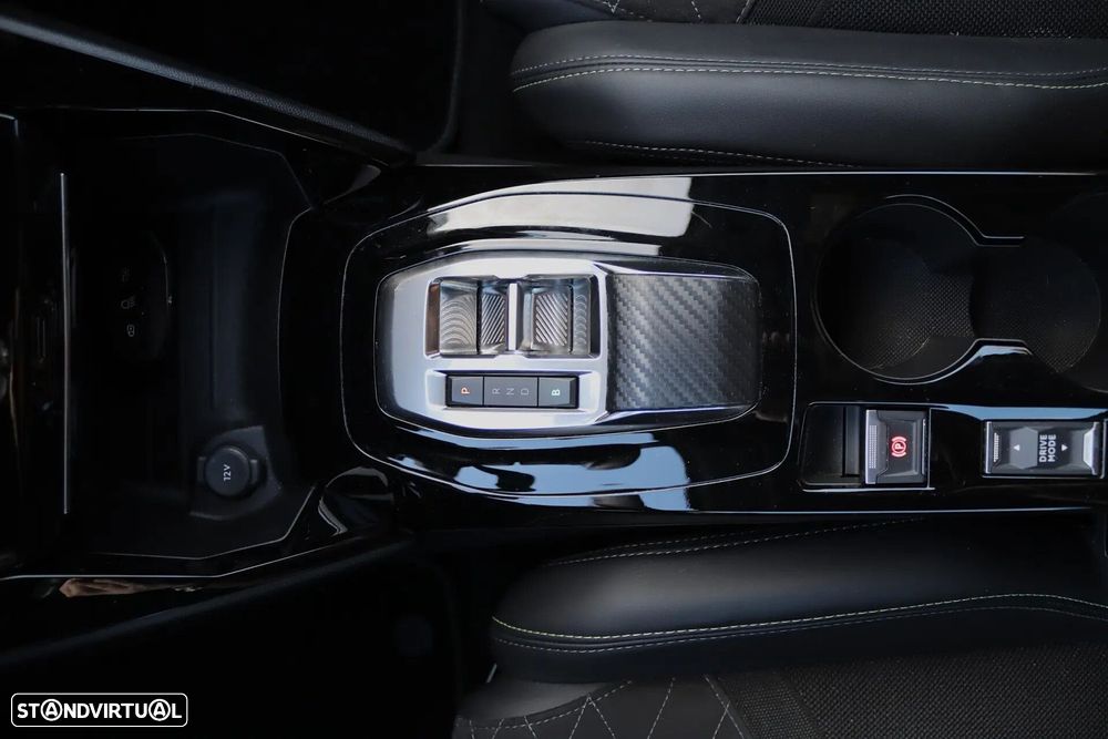 Peugeot e-2008 50 kWh GT - 24