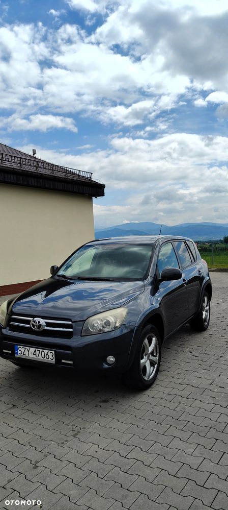 Toyota RAV4 2.2 D-4D Sol 180 - 2
