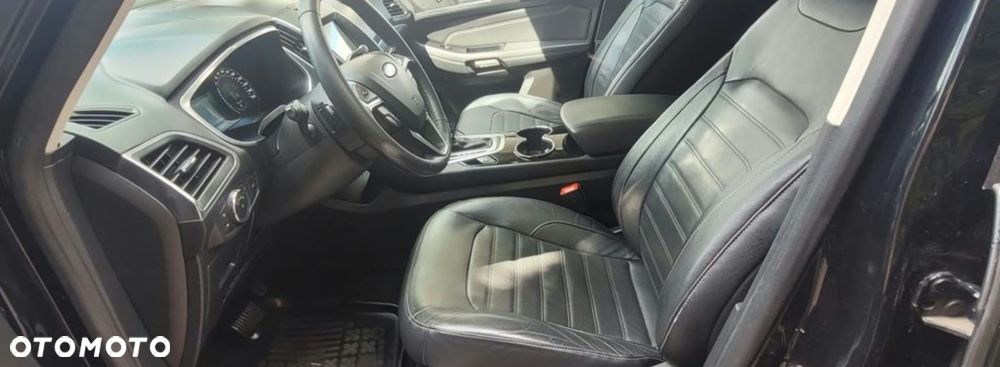 Ford Galaxy - 12