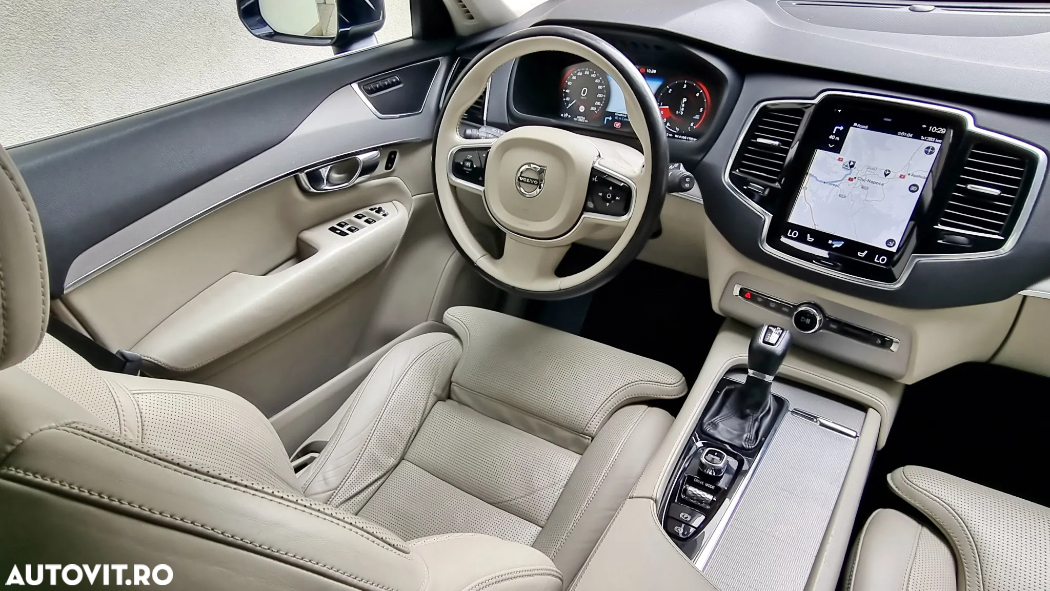 Volvo XC 90 D5 AWD Geartronic Inscription - 3