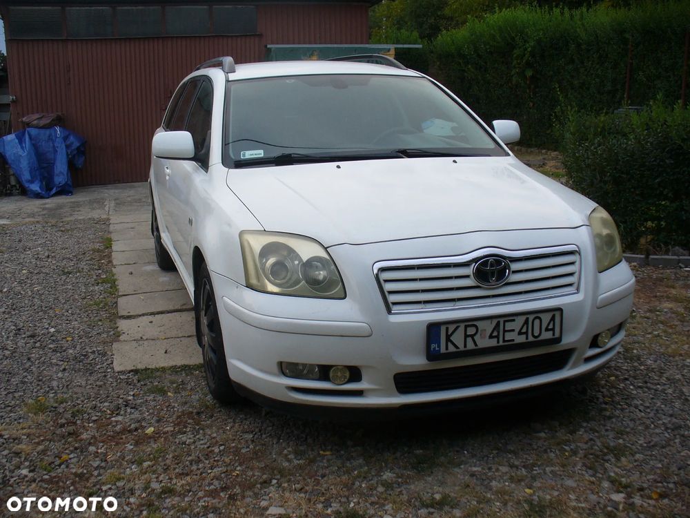 Toyota Avensis - 4