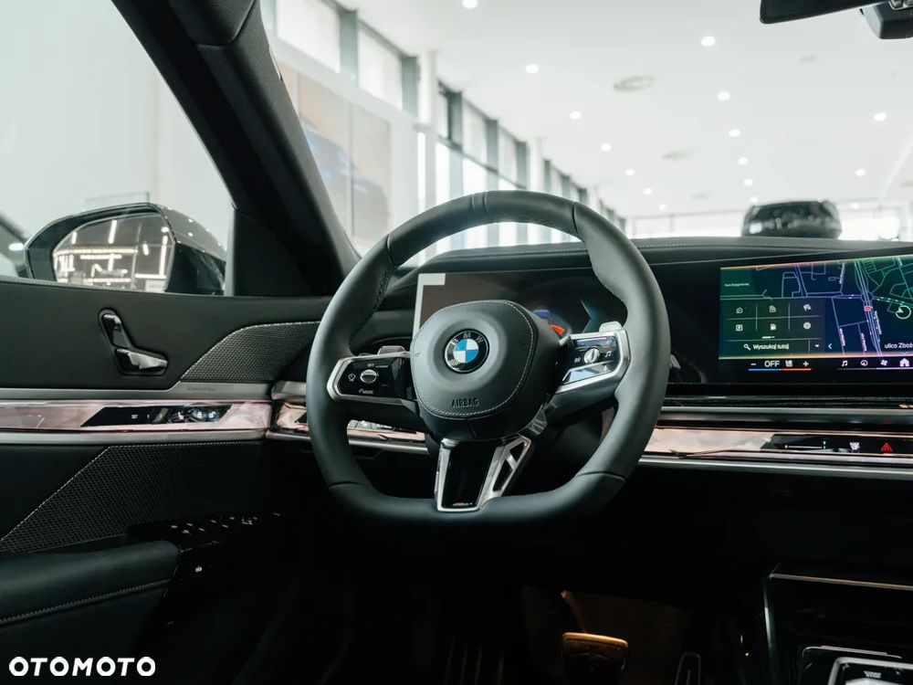 BMW Seria 7 - 8