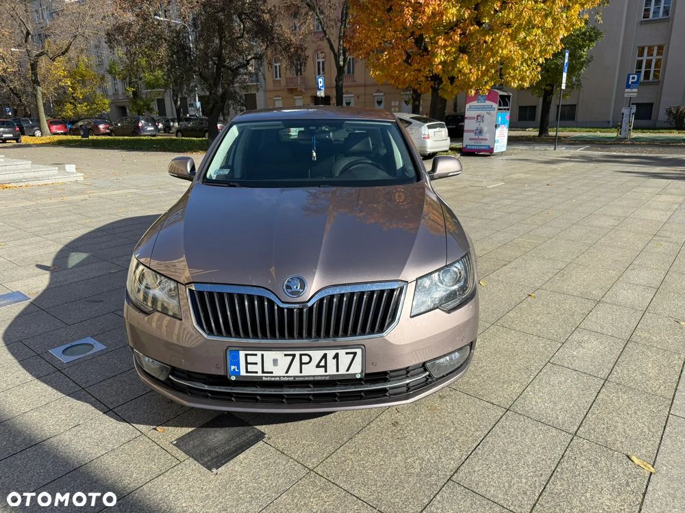Skoda Superb 3.6 FSI 4x4 Platinum DSG - 2