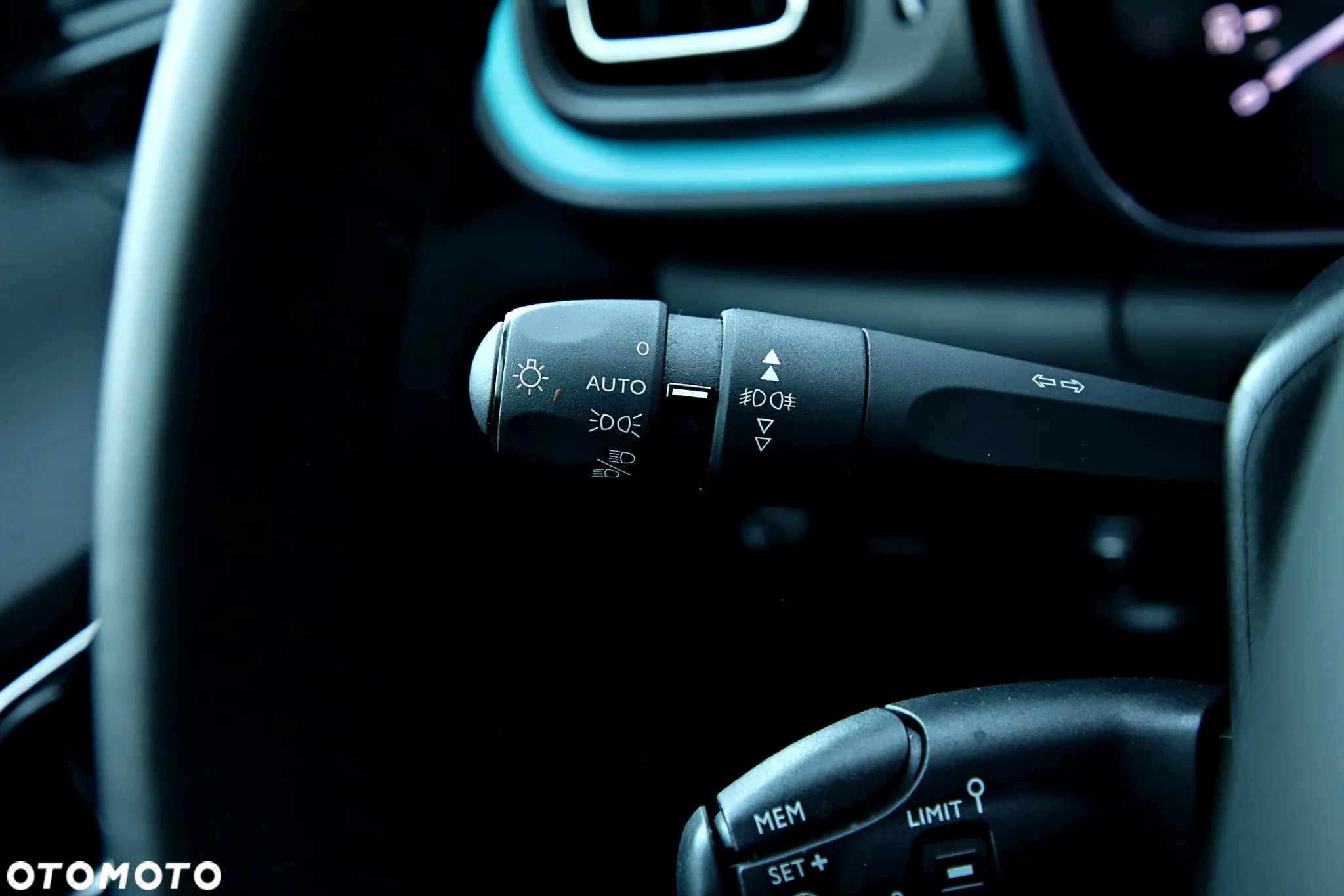 Citroën C3 1.2 PureTech Shine - 36