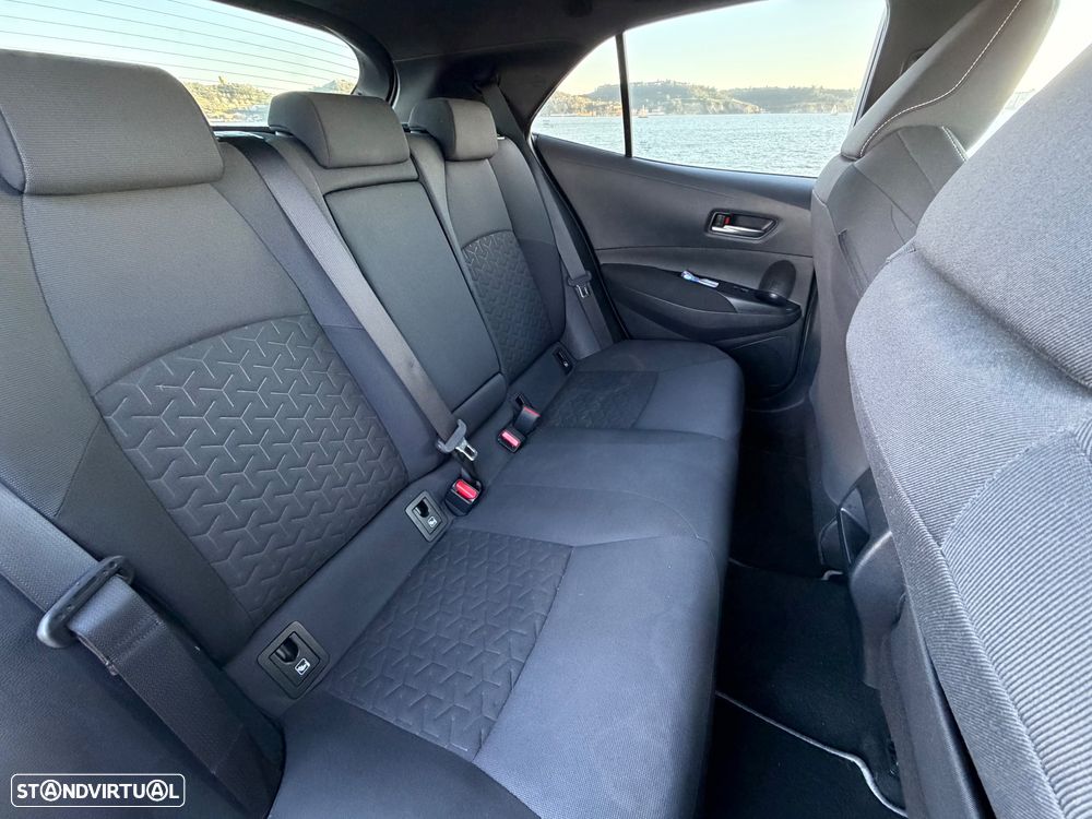 Toyota Corolla 1.8 Hybrid Comfort+P.Sport - 9