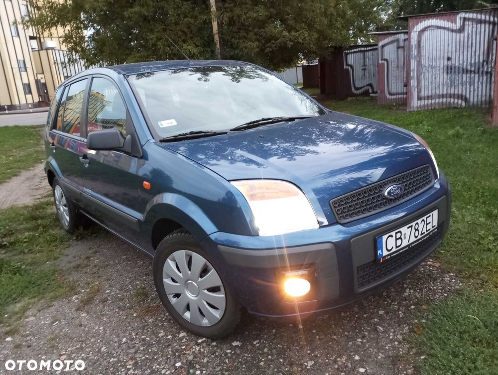 Ford Fusion - 2