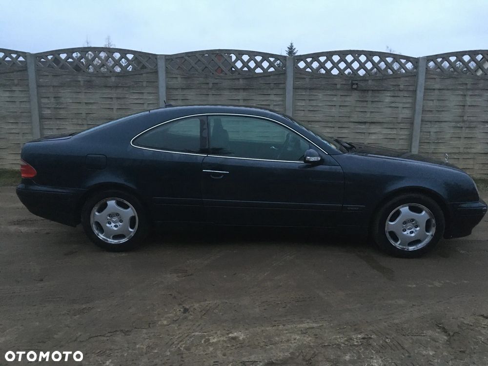 Mercedes-Benz CLK - 3
