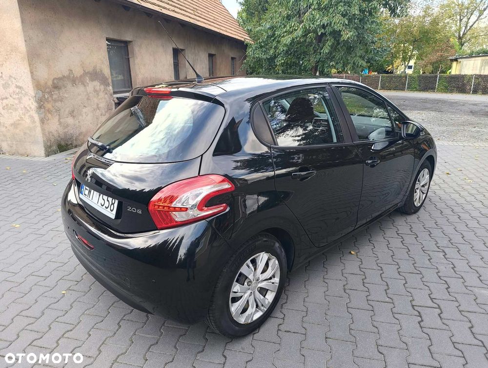 Peugeot 208 - 6
