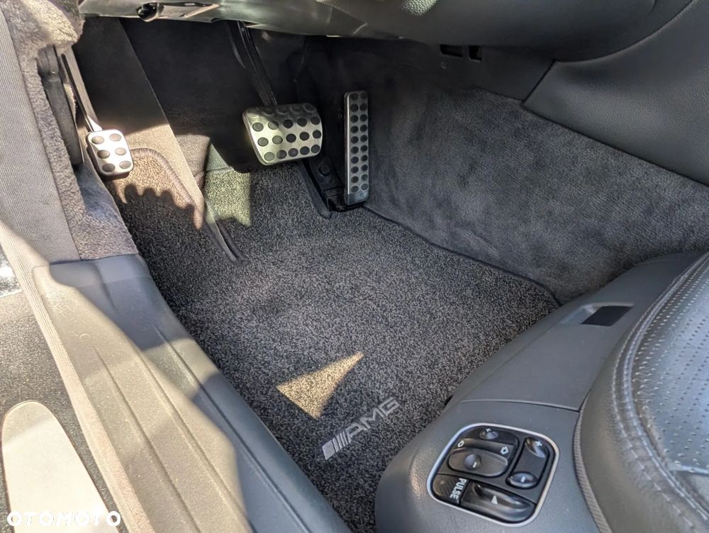 Mercedes-Benz SL 55 AMG - 21