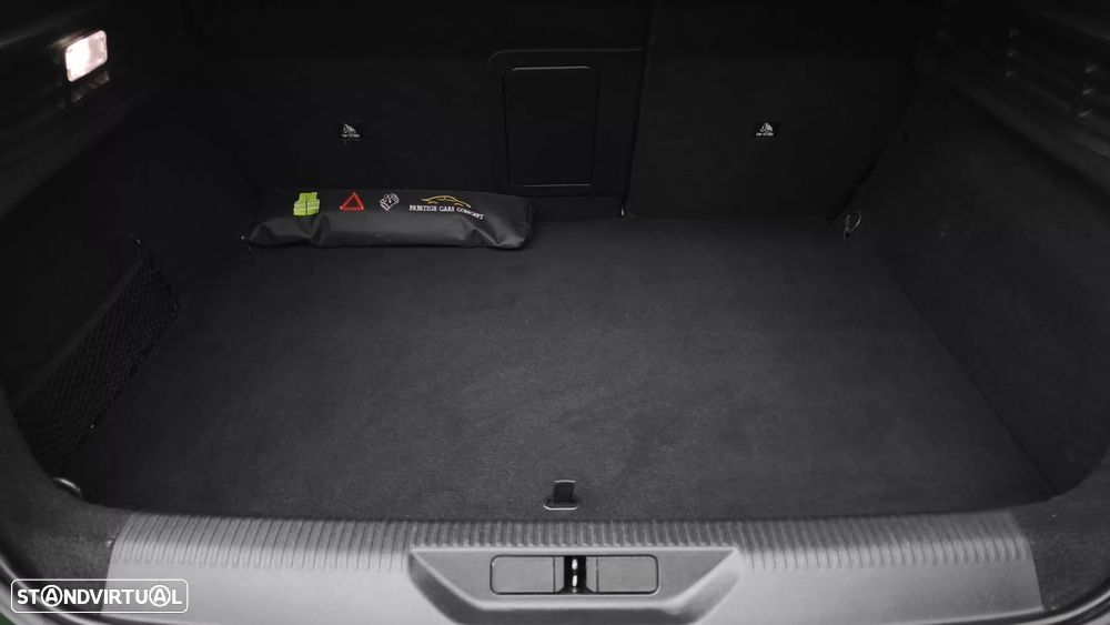 Peugeot 308 180 e-EAT8 GT - 18
