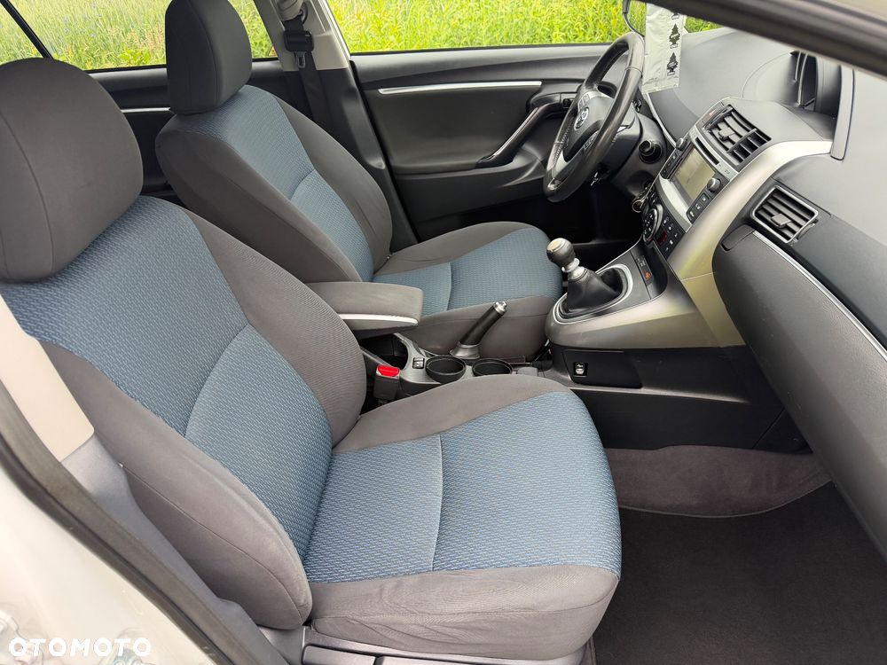 Toyota Verso 2.0 D-4D 7-Sitzer Executive - 12