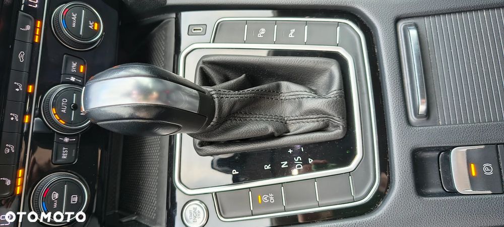 Volkswagen Passat 1.5 TSI EVO Business DSG - 17