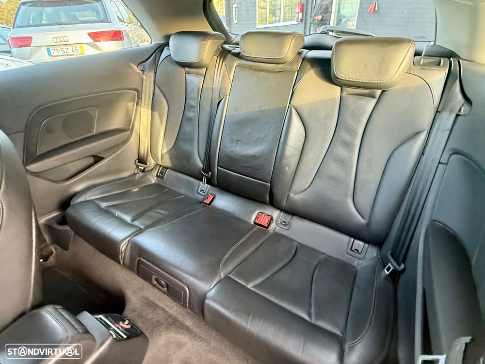 Audi A3 1.6 TDI S-line - 34