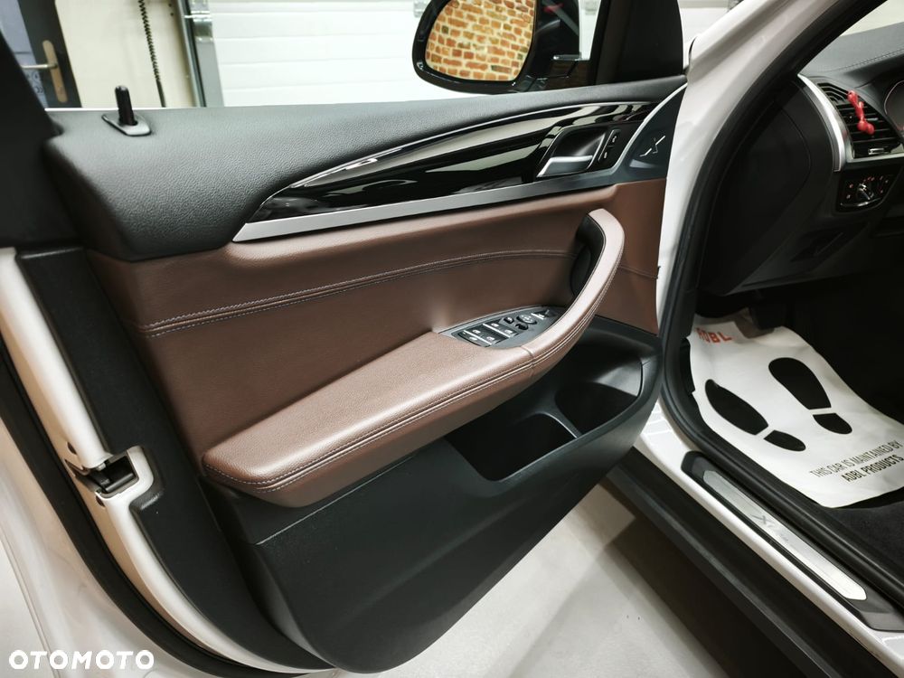 BMW X3 sDrive18d MHEV xLine - 16