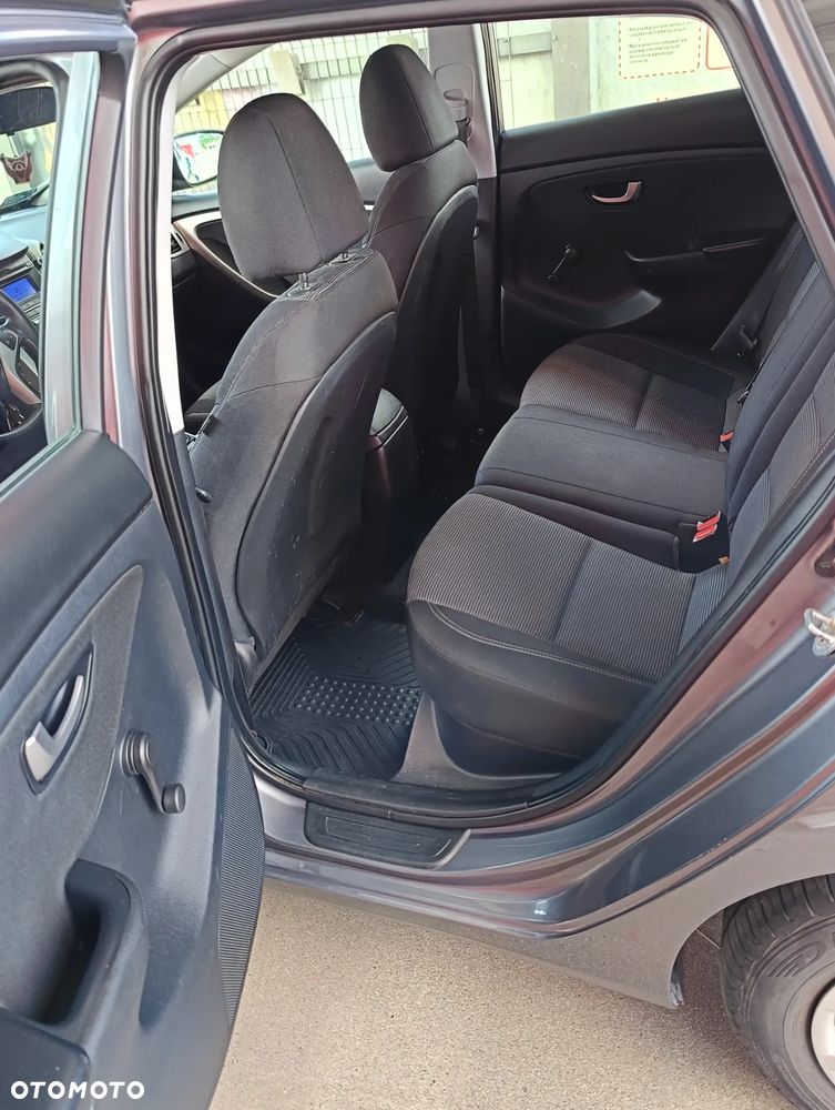 Hyundai i30 1.6 CRDi Comfort - 14
