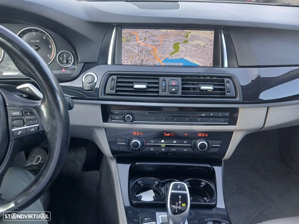 BMW 525 d xDrive Exclusive Auto - 35