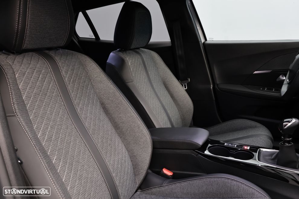 Peugeot 2008 1.2 PureTech Allure - 18