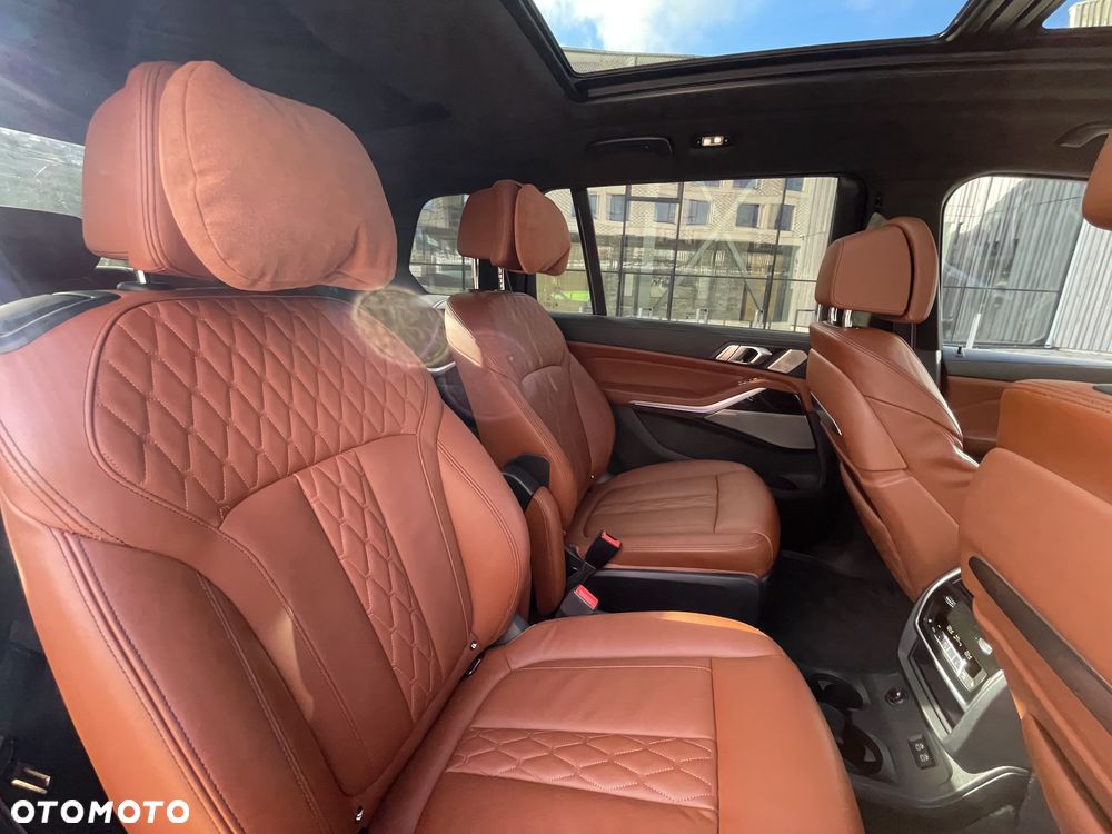 BMW X7 M50d sport - 17