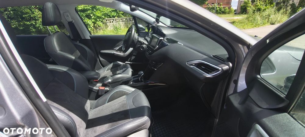 Peugeot 2008 PureTech 110 GPF Stop&Start EAT6 Crossway - 24