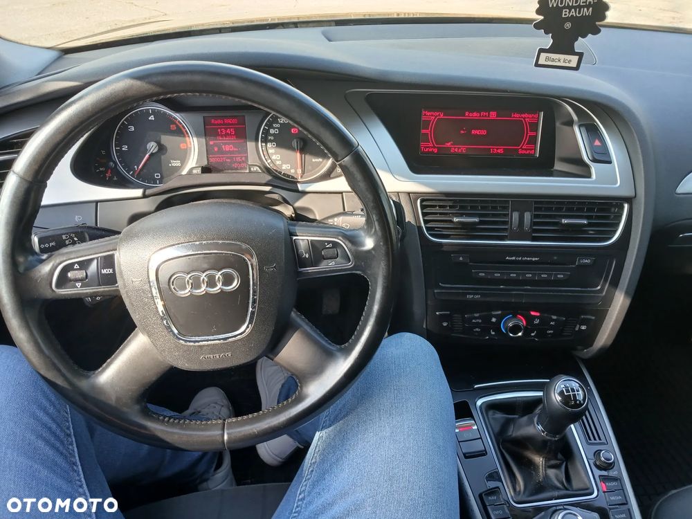Audi A4 Avant - 9