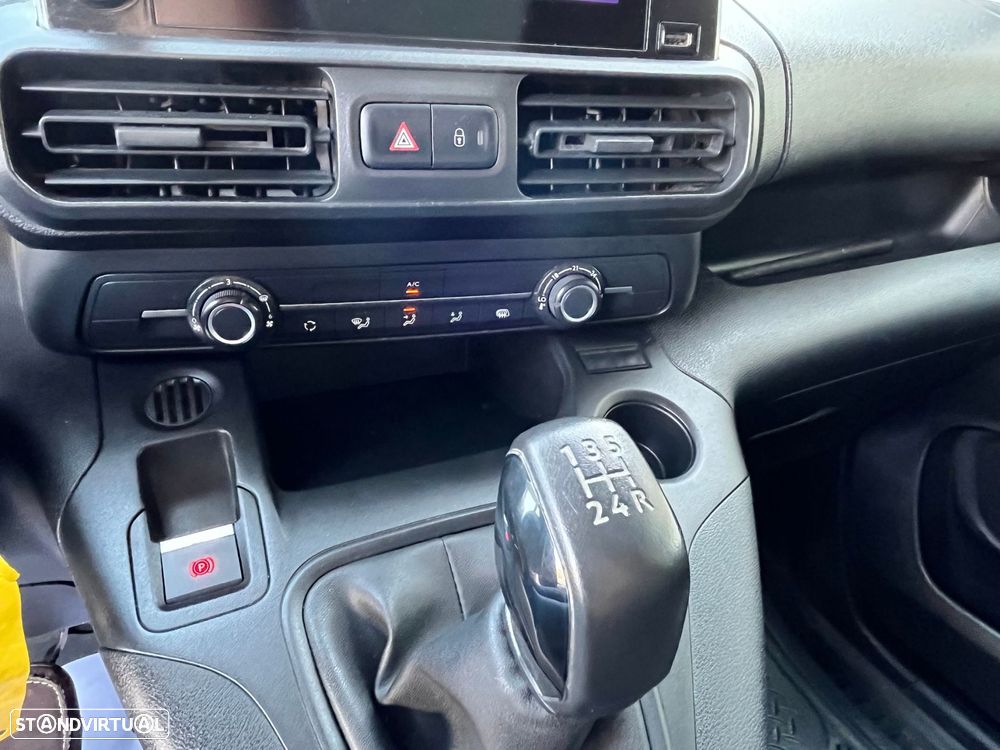 Peugeot Partner l1h2 1.5 BlueHDi Asphalt Standard Plus - 12