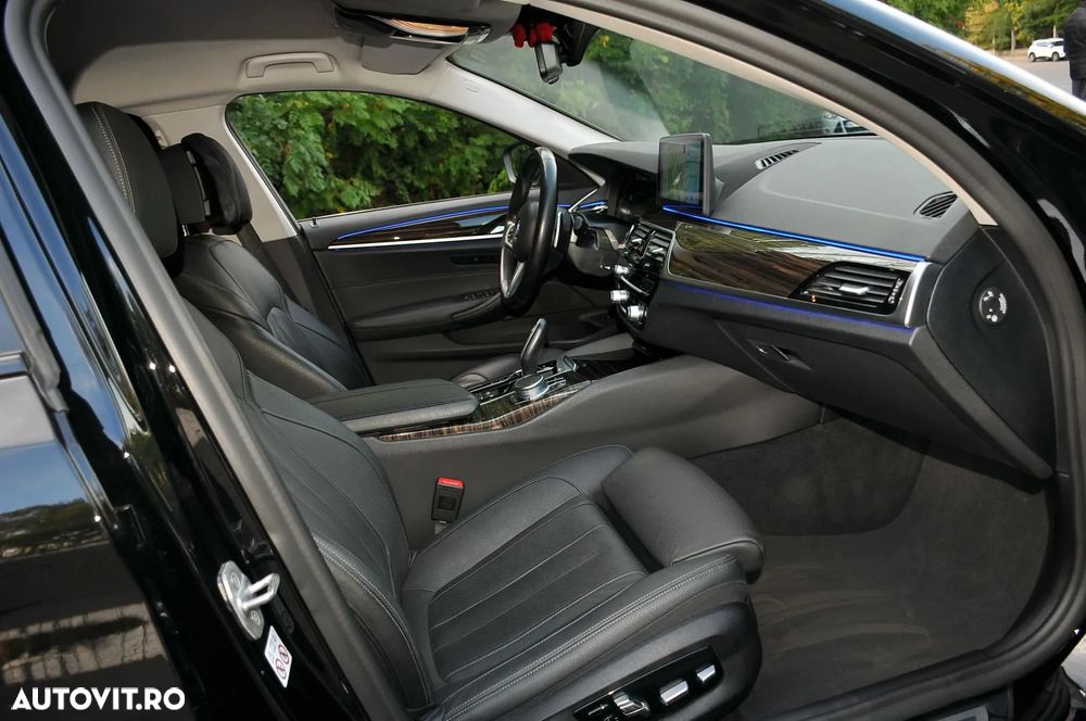 BMW Seria 5 520d AT MHEV - 26