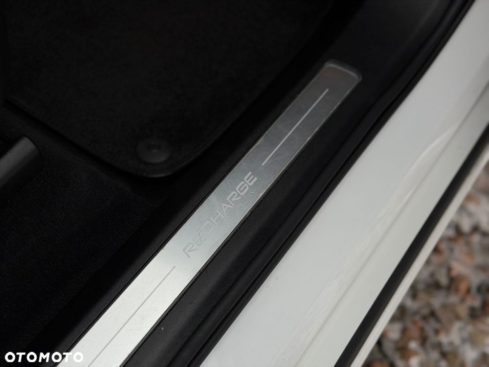 Volvo XC 90 T8 AWD Twin Engine Geartronic RDesign - 29