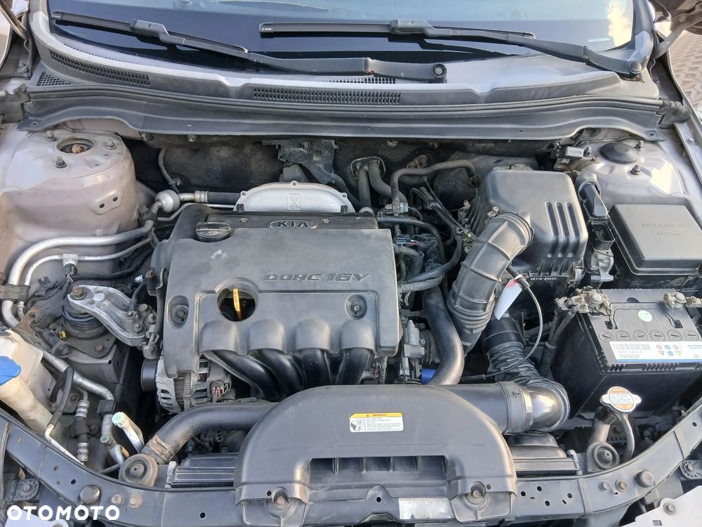 Kia Ceed 1.6 Comfort + - 24