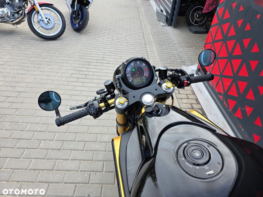 Yamaha MT - 29