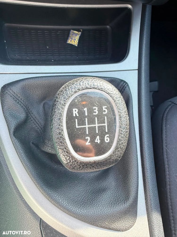 BMW Seria 1 - 15