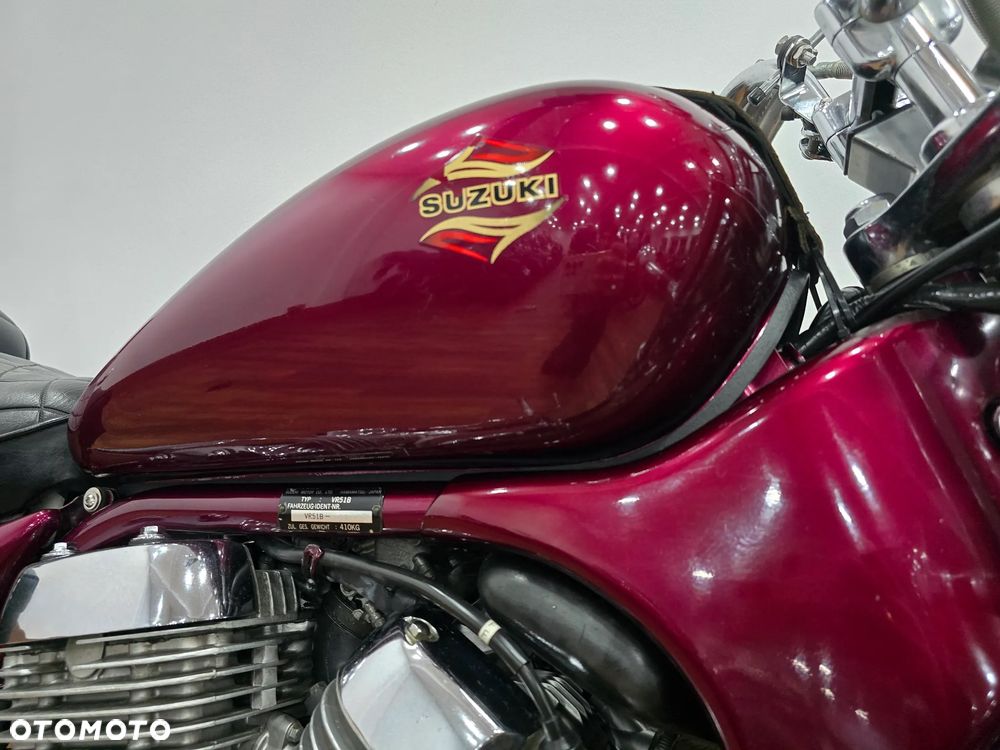 Suzuki Intruder - 15