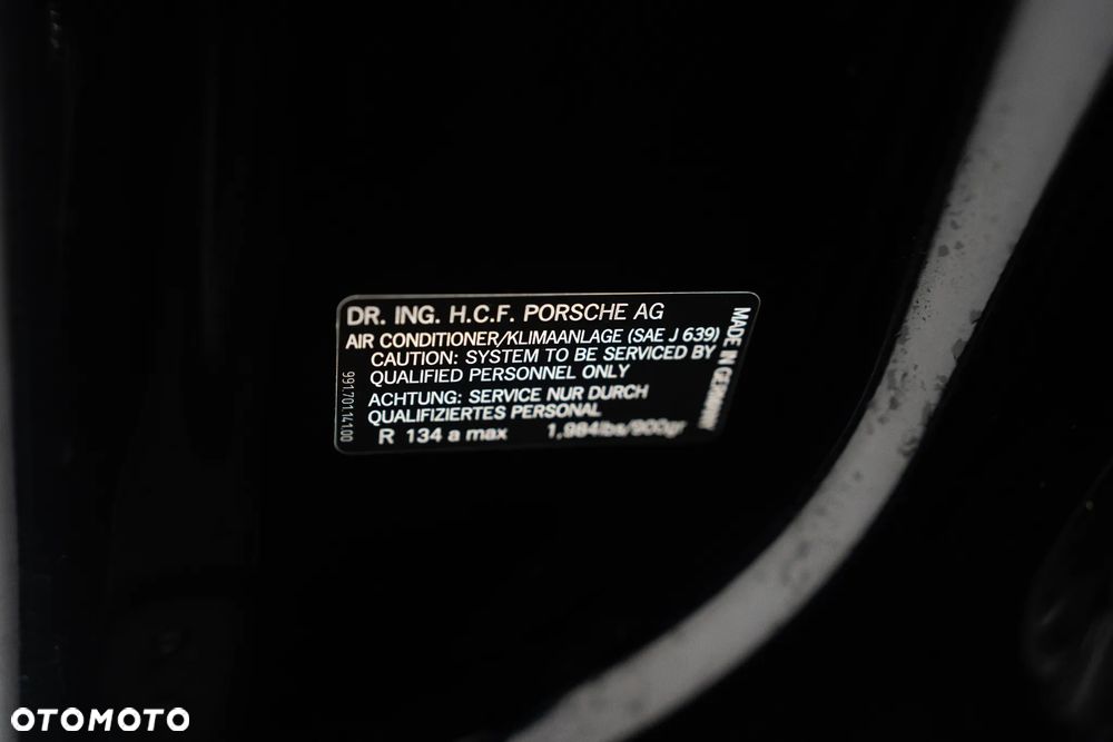 Porsche 911 Carrera PDK Black Edition - 31