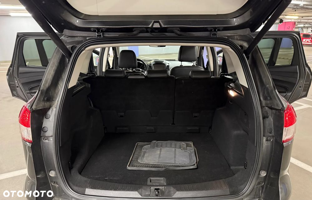 Ford Kuga 2.0 TDCi FWD Titanium - 9