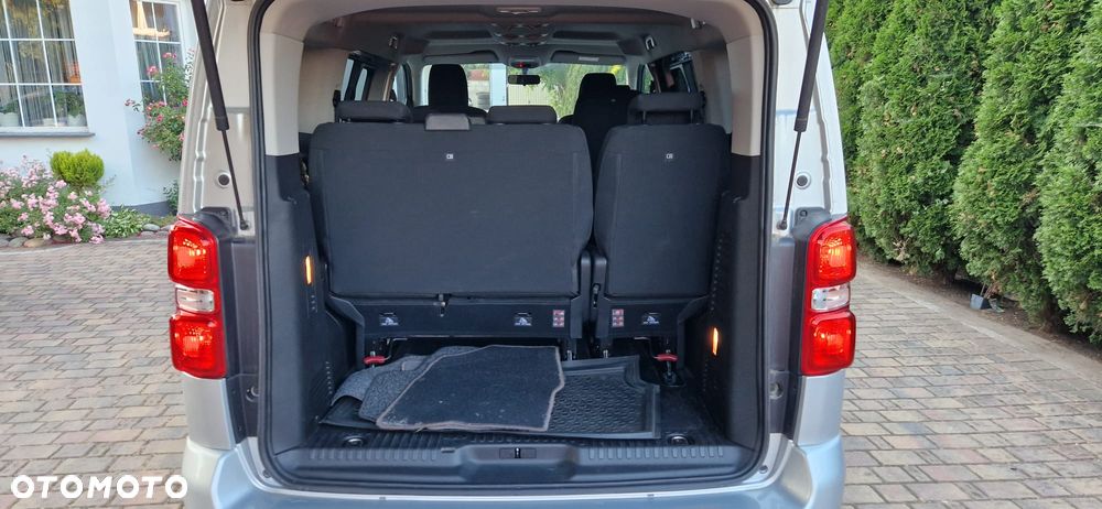 Peugeot Traveller - 14