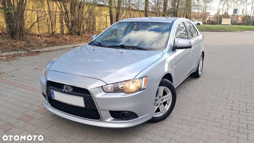 Mitsubishi Lancer - 2