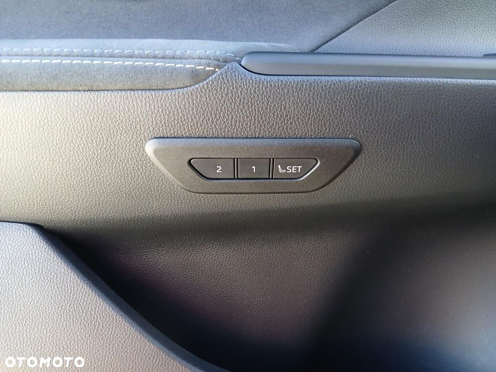 Toyota C-HR 1.8 Hybrid Executive - 23