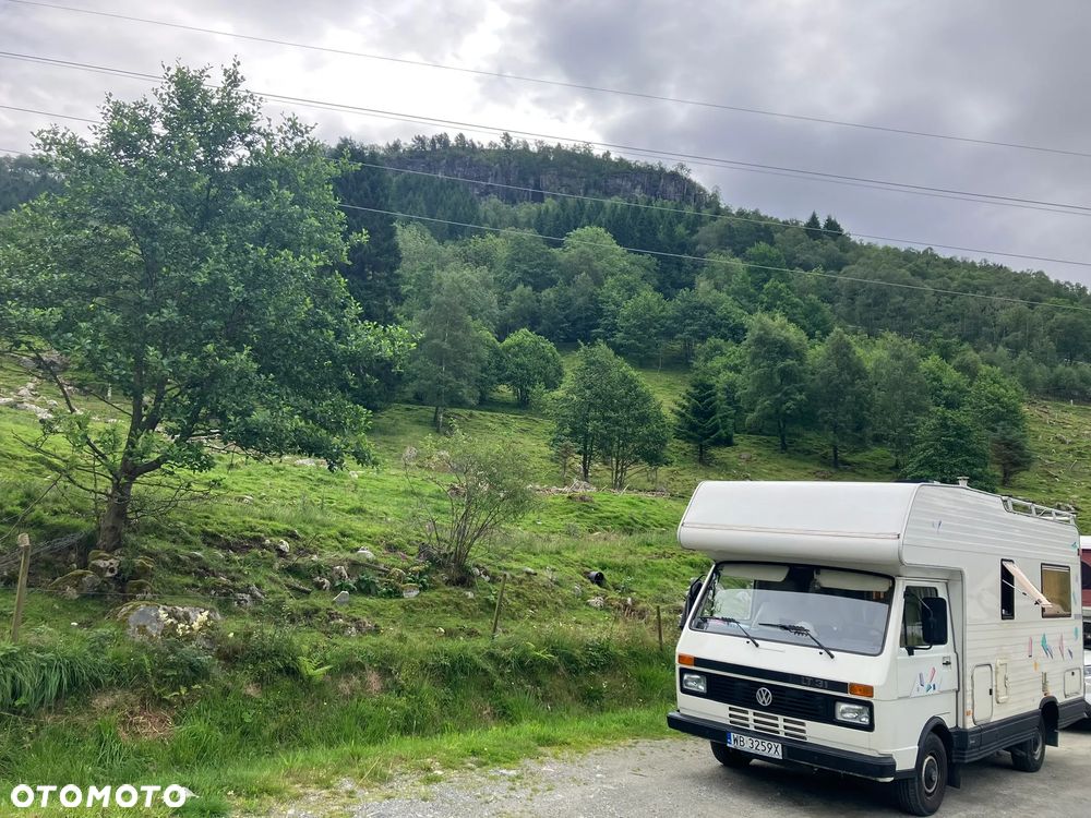 Volkswagen LT31 Karmann-Mobil - 3